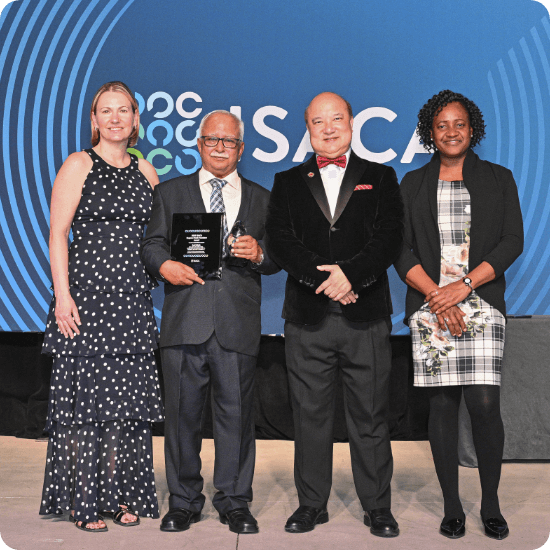 Group of people accepting an award