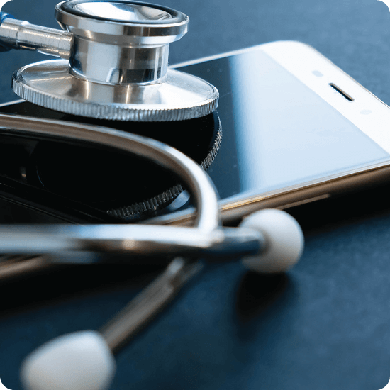 A visual representation of mobile medical applications on mobile devices, illustrating tools for health management and consultations.